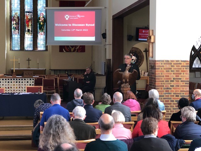 Bishop Simon addresses Diocesan Synod